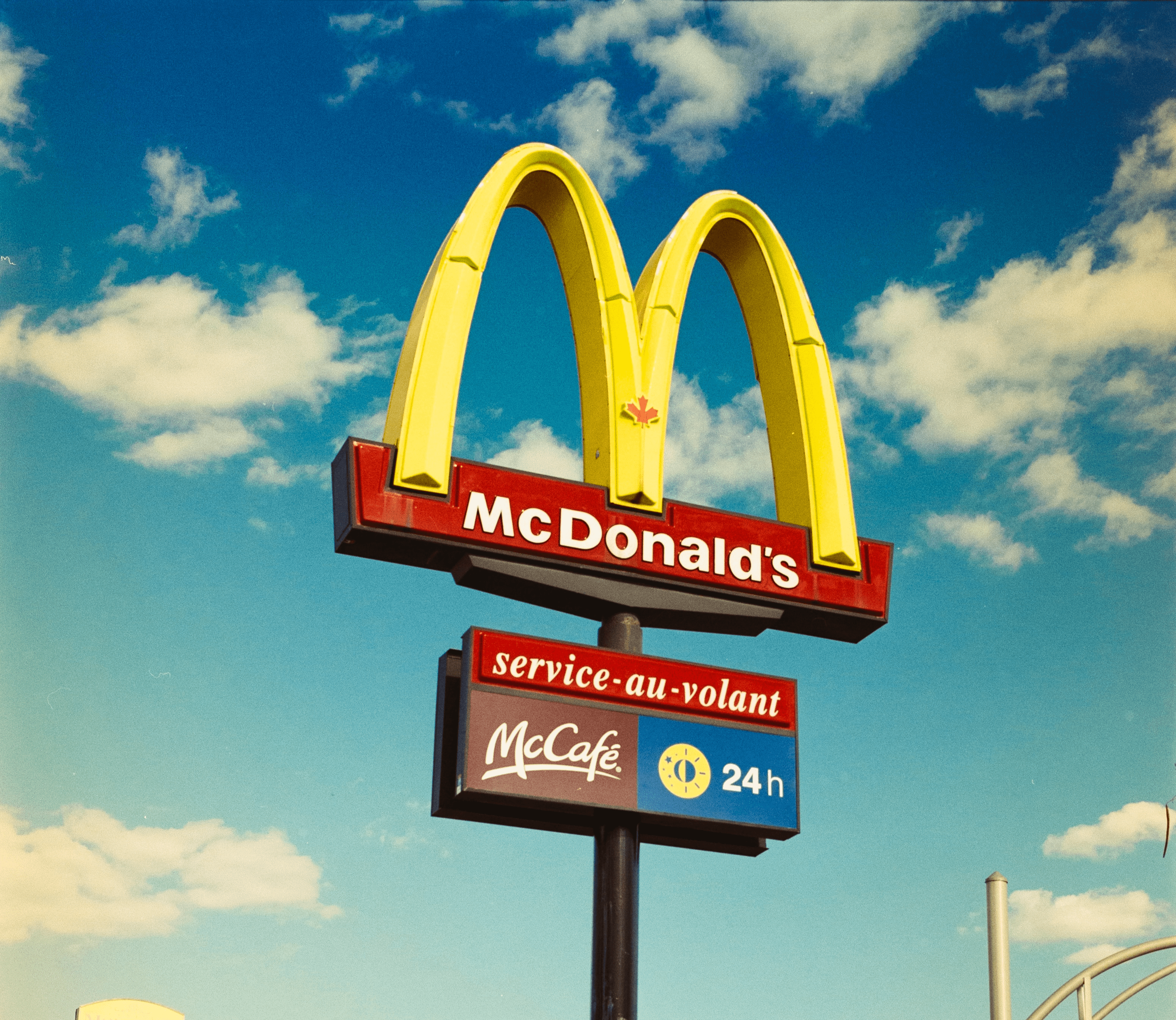 Big Scholarships for Students Offered by Mcdonald's