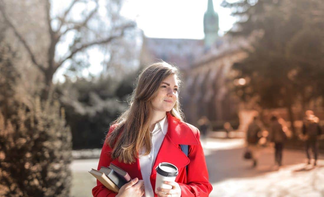 What College Seniors Can Do to Secure a Job Amidst COVID-19