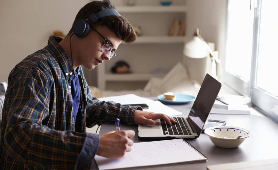 staying motivated online