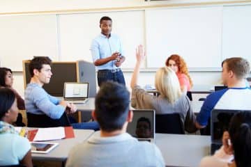 student to faculty ratio college professor
