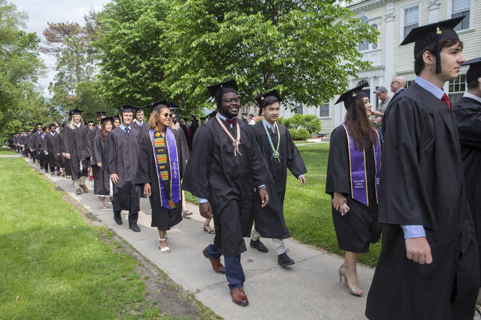 45 Best College Graduation Rates for 2022 Colleges of Distinction